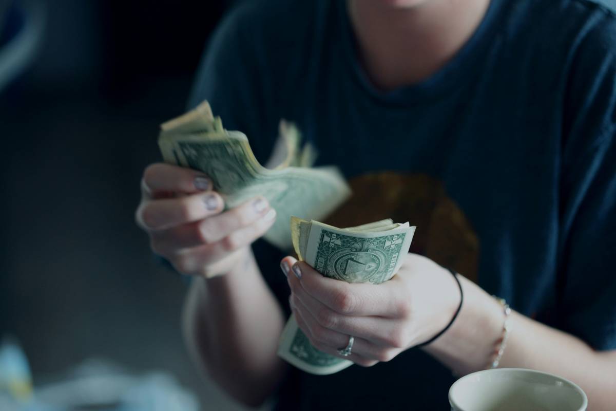 Do Currency Exchanges Charge Fees: 7 Proven Ways to Avoid Costly Mistakes